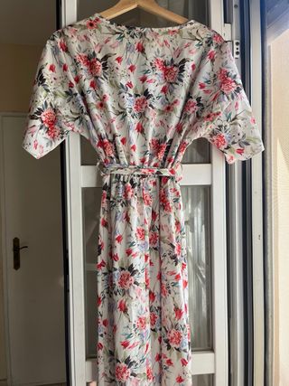 Vestido estampado floral manga corta