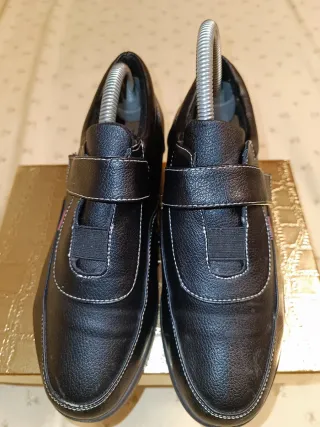 Zapatos de cuña negros para mujer(7'50€)