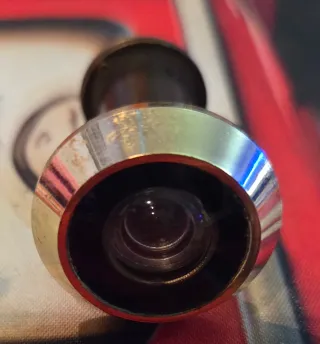 Mirilla telescópica regulable puerta