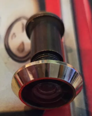 Mirilla telescópica regulable puerta