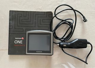 TomTom ONE GPS + Cargador Coche