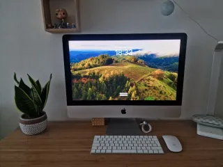iMac Apple Plata y Blanco