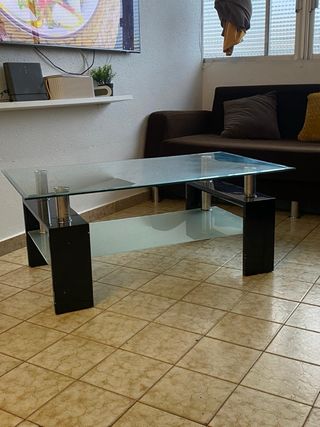Mesa de centro de cristal y metal