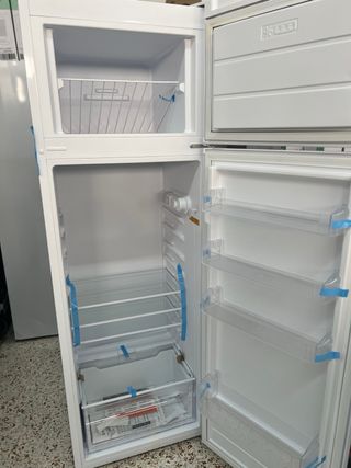 Nevera Whirlpool 221 kWh/año
