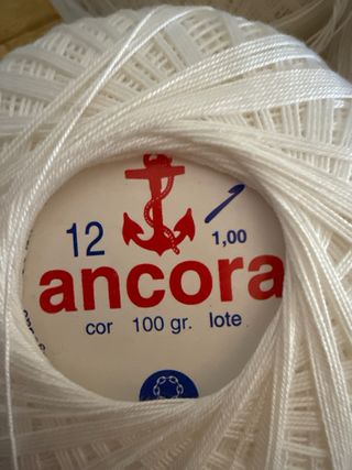 4 ovillos de Hilo Ancora Blanco