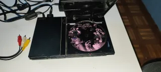 PS2 Slim Negra + 10 Juegos + Micrófonos + m. card