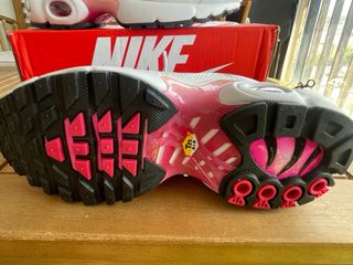 Zapatillas Nike Niñ@s Tn Blancas y rosas talla 33 