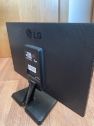 Monitor LG 24 60Hz (con cable AC)
