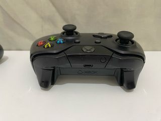 Mandos Xbox One Negros