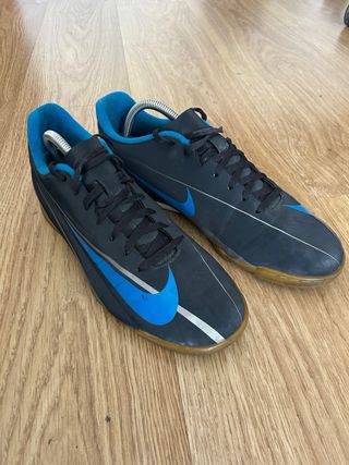 Zapatillas Fútbol Sala Nike Negras y Azules