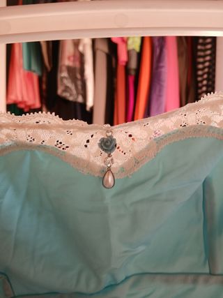 Top donna pizzo e perline