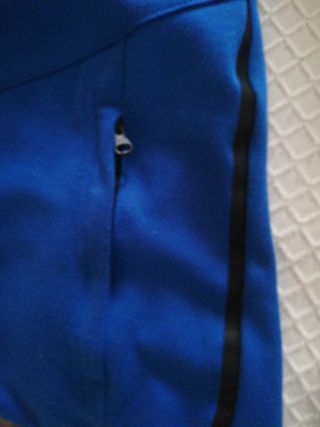 Chaqueta chándal azul con cremallera