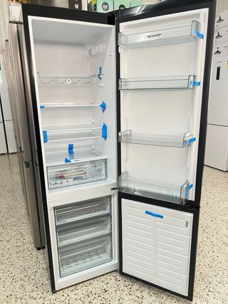Nevera Sharp Gran Oferta 340
