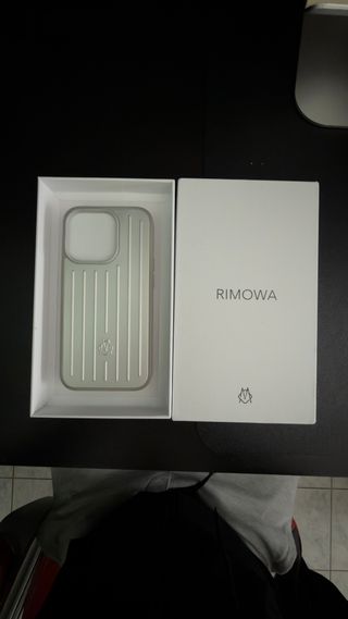 Cover Rimowa (argento alluminio) iPhone 15 Pro