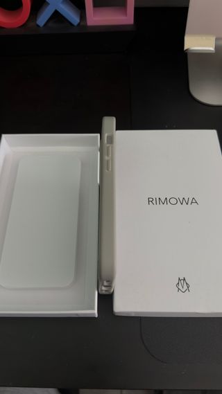 Cover Rimowa (argento alluminio) iPhone 15 Pro