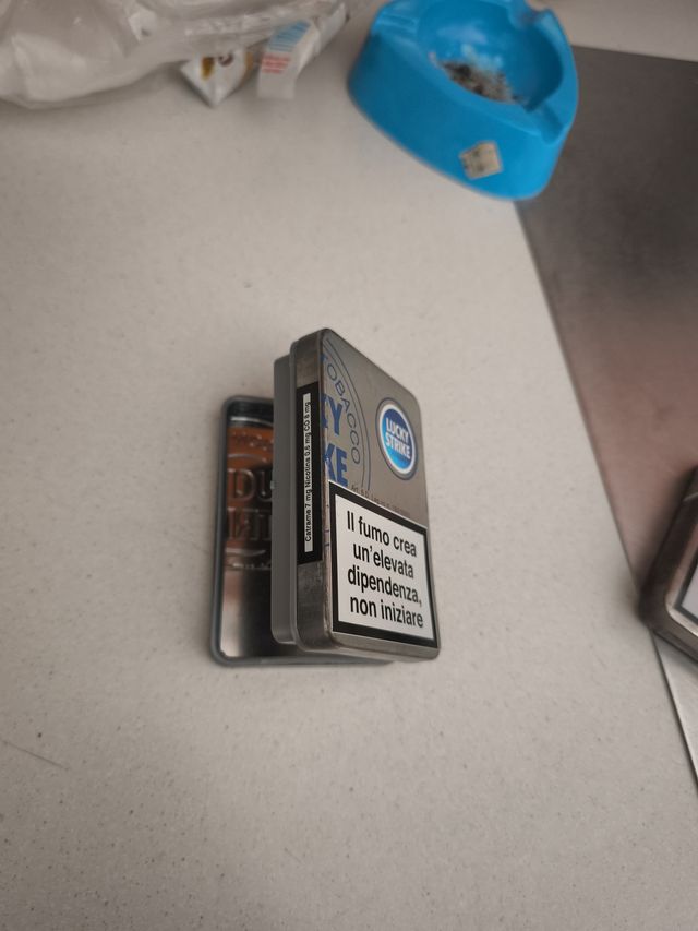 Contenitore Lucky Strike Serie Limitata