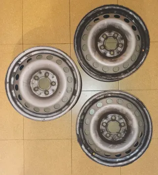 3 Llantas Mercedes Vito y 4 Tapacubos