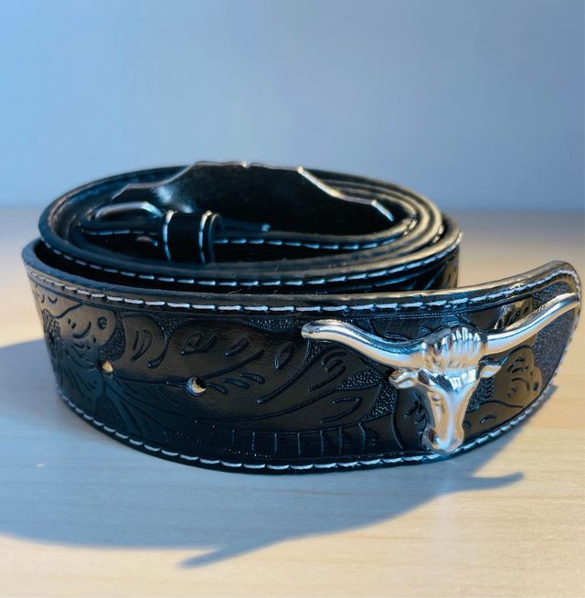 Correa vaquera con cabeza de toro