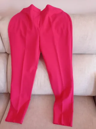 Pantalón de traje rosa mujer