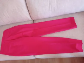 Pantalón de traje rosa mujer