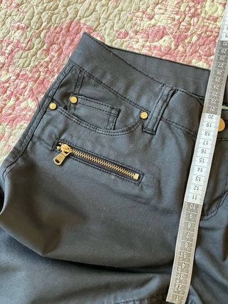 Pantalón cremalleras