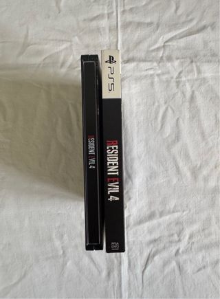 Resident Evil 4 PS5 edición con caja metálica