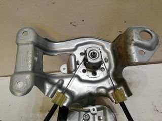 ELEVALUNAS TRASERO DERECHO para SEAT LEON (1P1) 2008 109851