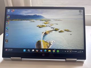 HP Pavilion x360 Convertible Plata