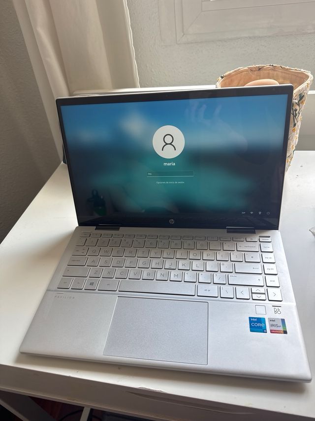 HP Pavilion x360 Convertible Argento
