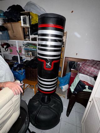 Saco de boxeo de pie