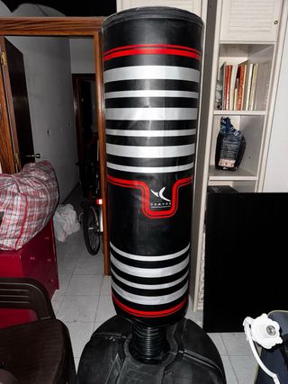 Saco de boxeo de pie