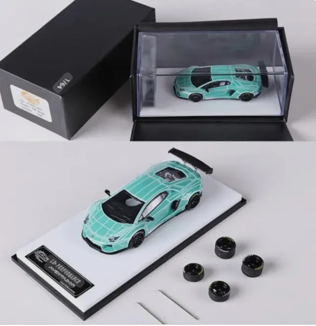 Lamborghini Aventador 1/64