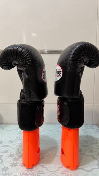 Guantes Twins Special Negros 10 oz