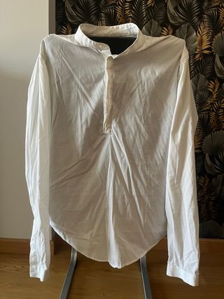 2 Camisas Zara sin Botones blanca y azul marino 