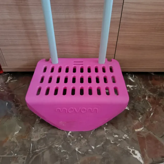 Carrito rosa para mochila