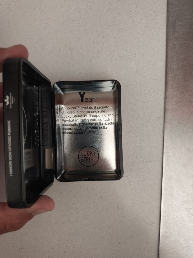 Contenitore Lucky Strike Limited Edition