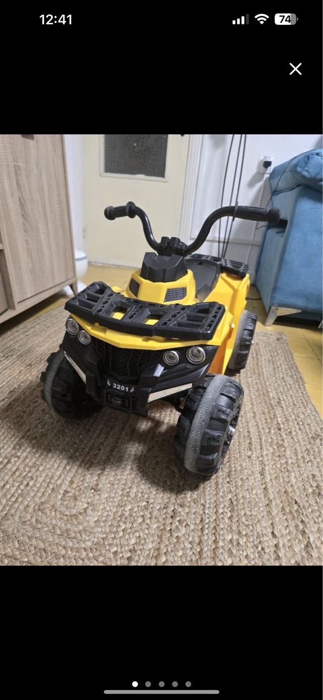 Buggy y moto eléctrica infantil