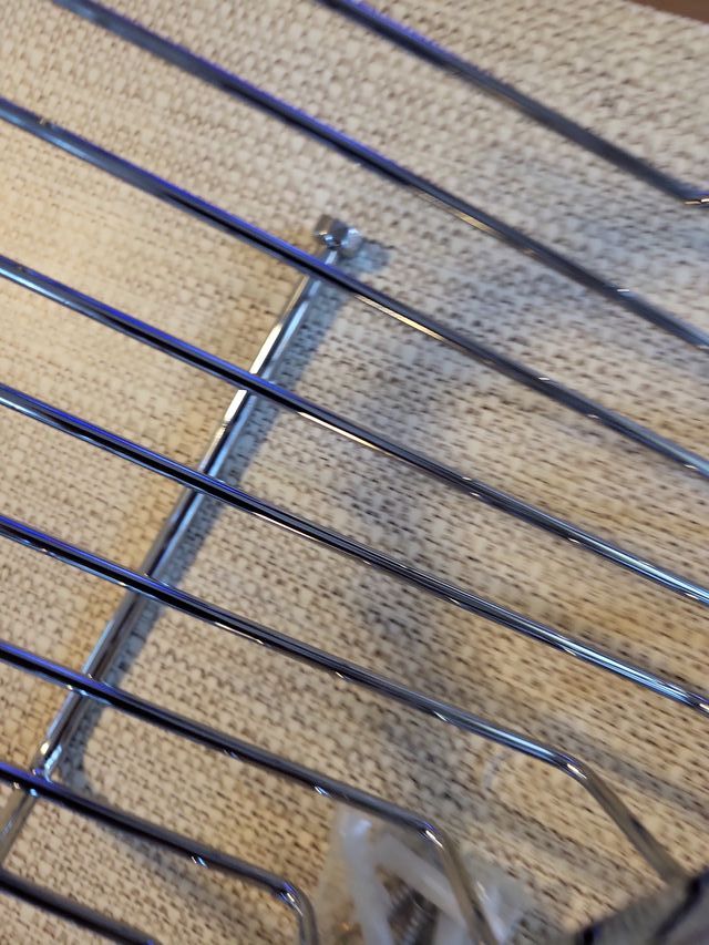 Set Utensili Bagno Acciaio Inox
Porta rotolo
Angol