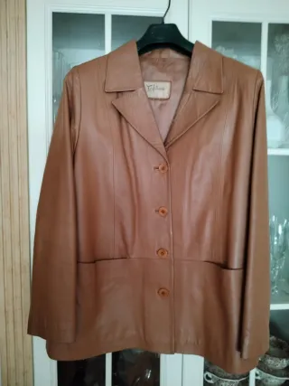 Chaqueta de piel para mujer