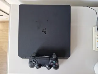 PS4 Slim 500GB Negra