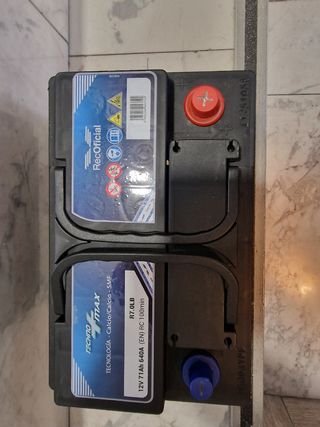 Batería RecOficial 71Ah 640A