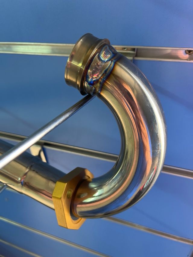 Escape YZF 250 Titanio