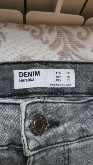 Pantalones skinny grises tiro alto
