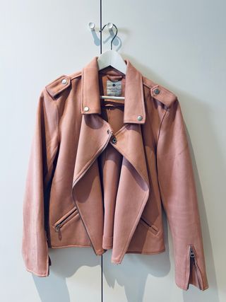 Chaqueta Biker Rosa Efecto Ante