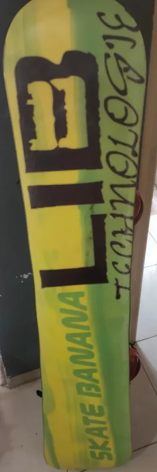 Tabla Snowboard Lib Tech 156w con fijaciones Union