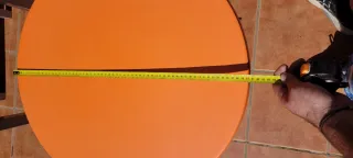 14 tavoli da bar/terrazza arancioni e argentati