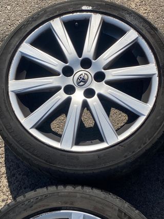 Llantas 18 Toyota Avensis 2015 Originales