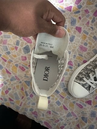 Zapatos Dior B23 Originales
precio negociable 