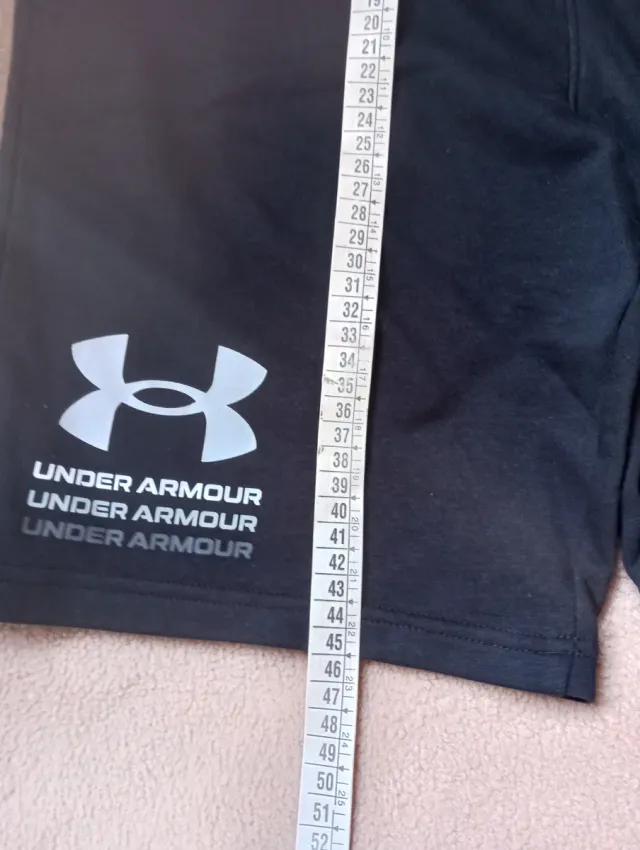 Pantalón corto de hombre  Under Armour S