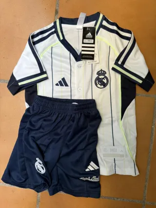 Equipación Real Madrid BEISBOLERA 5 / 6 años 